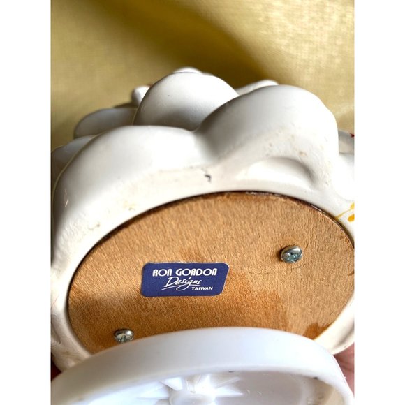 Ron Gordon Designs 8" White Ceramic Musical Christmas Tree Oh Christmas Tree V - Picture 3 of 3